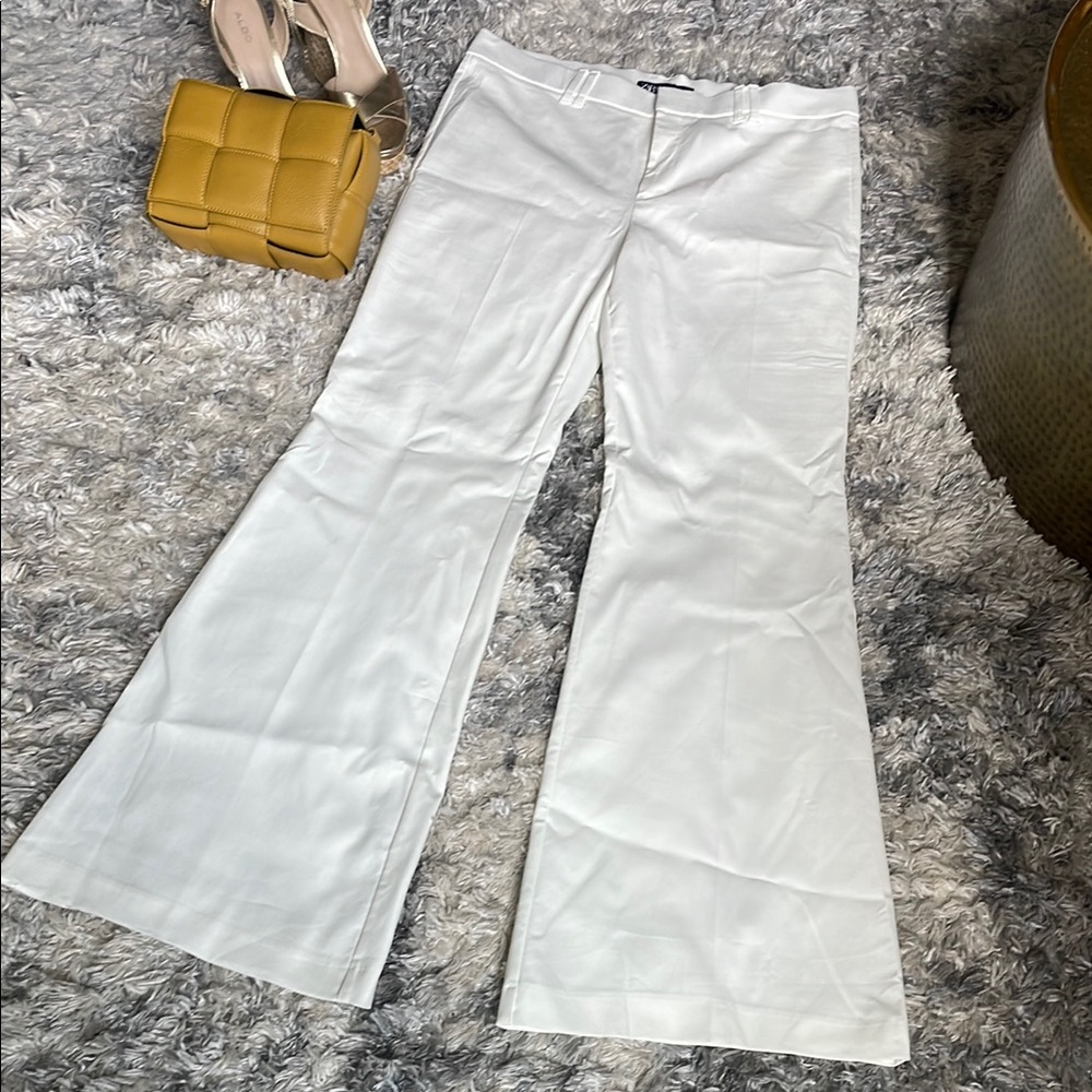 ZARA Elegant White Flared Women's Pants 👖